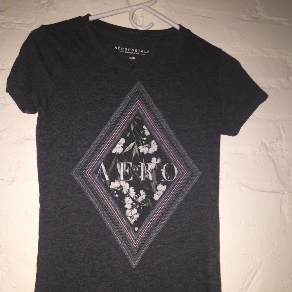 Aeropostale graphic tee